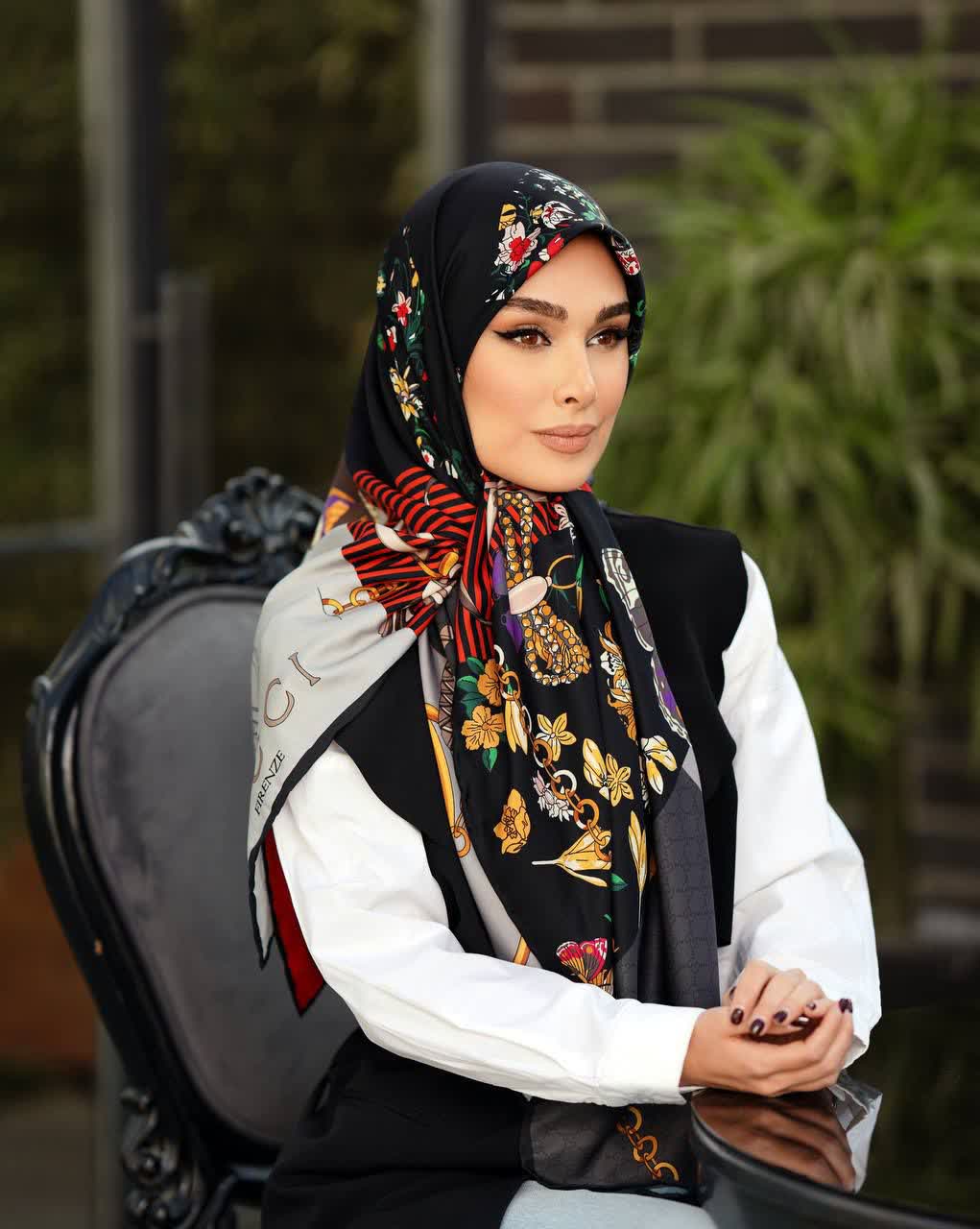 روسری ابریشم توییل