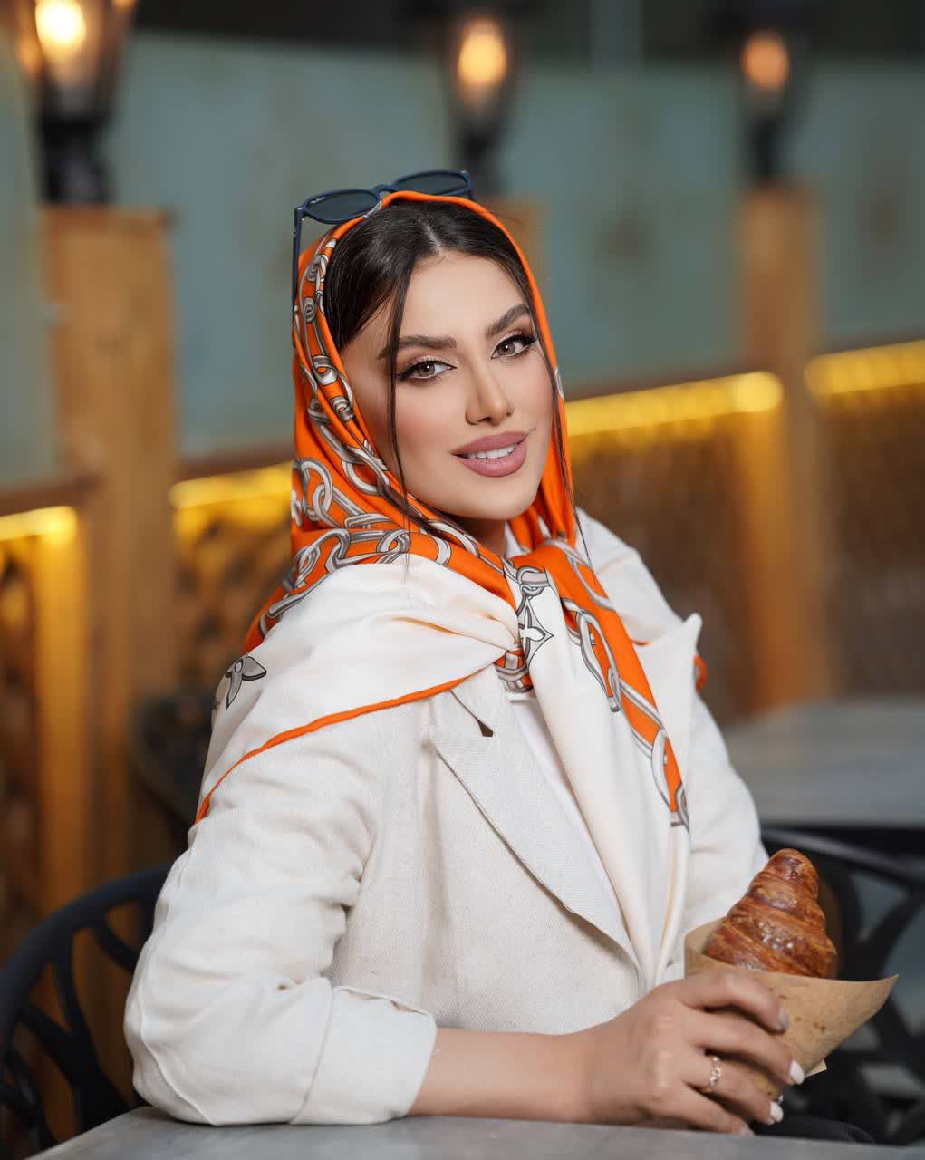 روسری ابریشم توییل